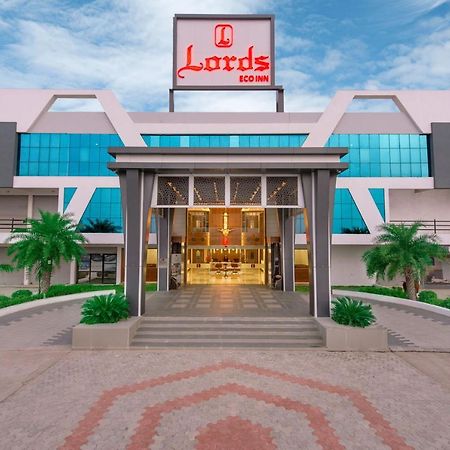Lords Eco Inn Morbi Extérieur photo