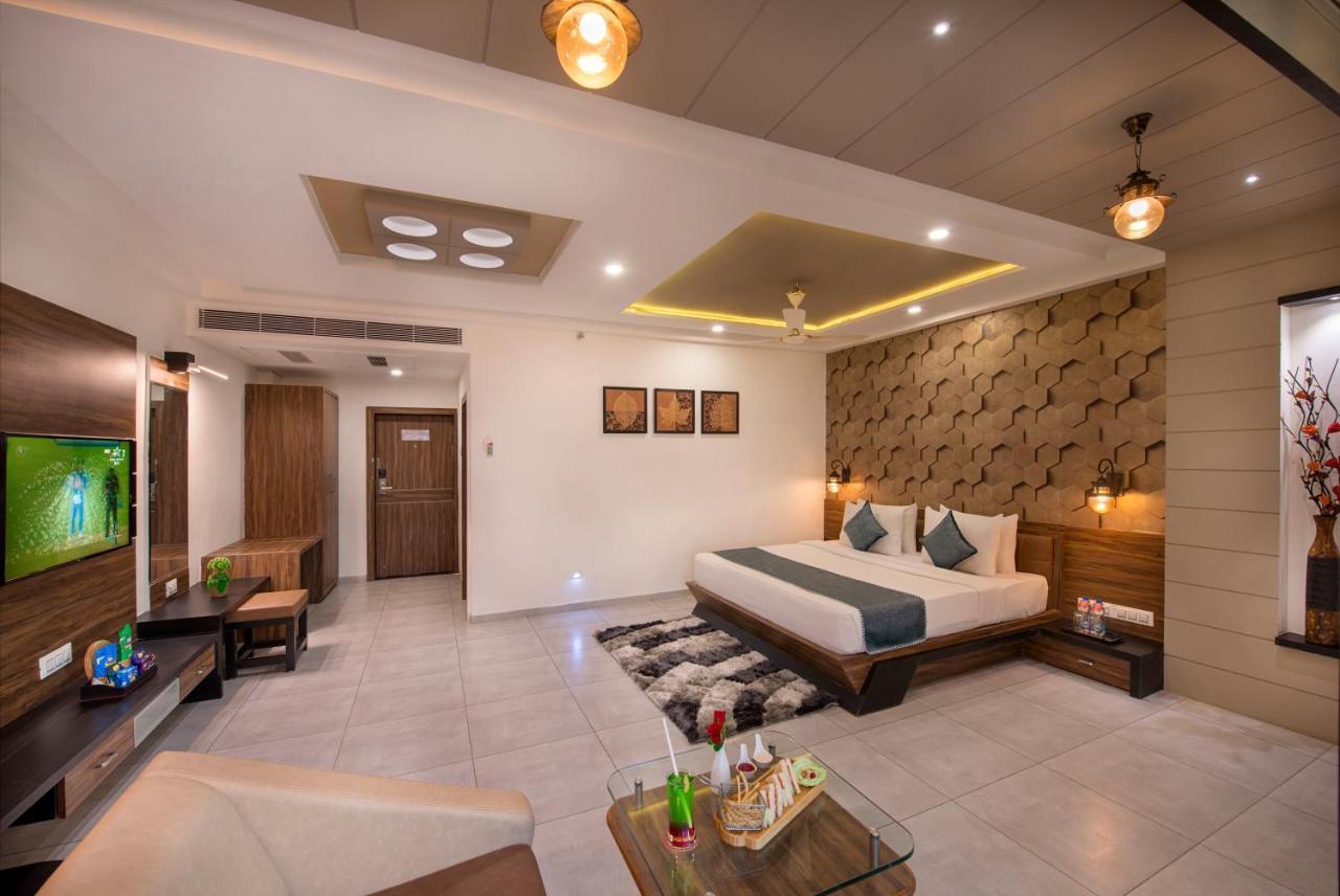 Lords Eco Inn Morbi Extérieur photo